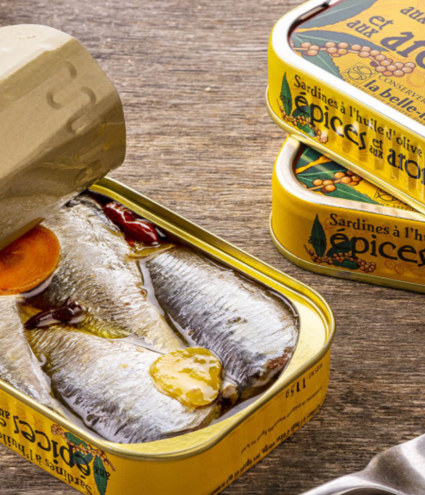 Sardinen in Olivenöl mit Gewürzen & Kräutern